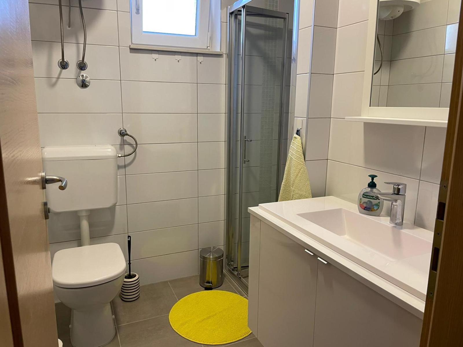 Family Apartment B&B Biograd Na Moru Eksteriør bilde